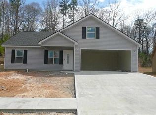 203 Stockbridge Dr, Spartanburg, SC 29301