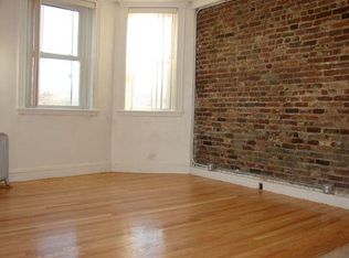 151 Park Dr APT 3, Boston, MA 02215