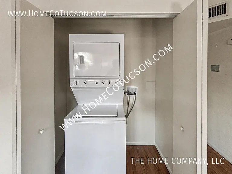2511 N Fontana Ave — Photo 27