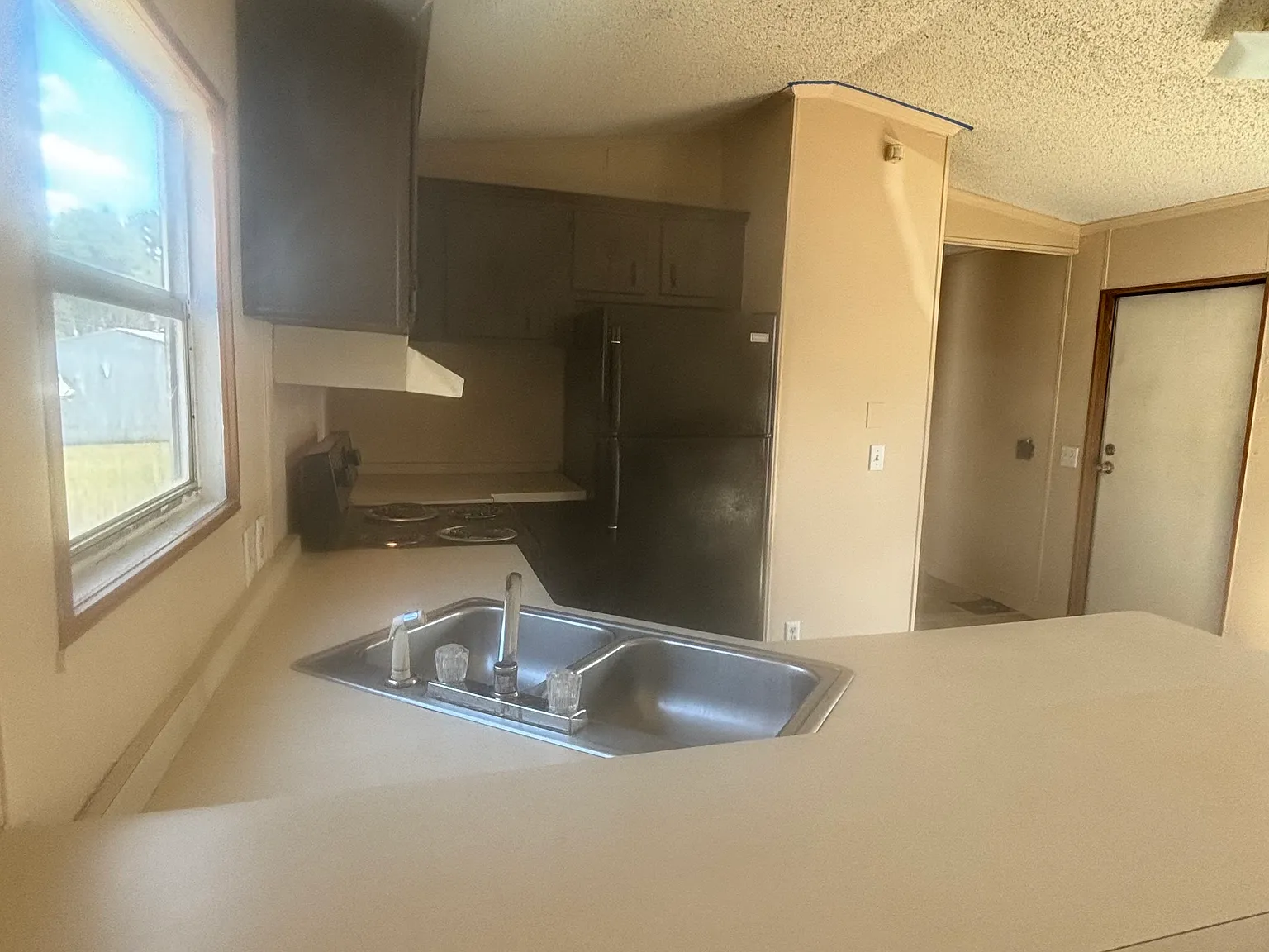 2 bed, $900 — Photo 3