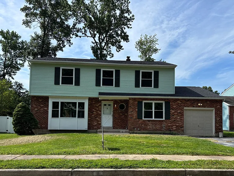5 Firethorn Ct — Photo 3