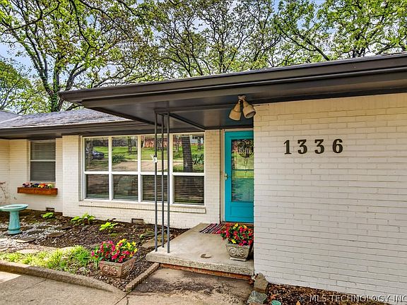 2nd image of 1336 Ridgewood Rd