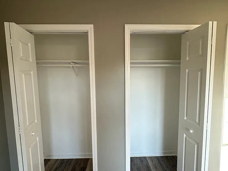 1529 Sheffield Ave #1529 — Photo 15
