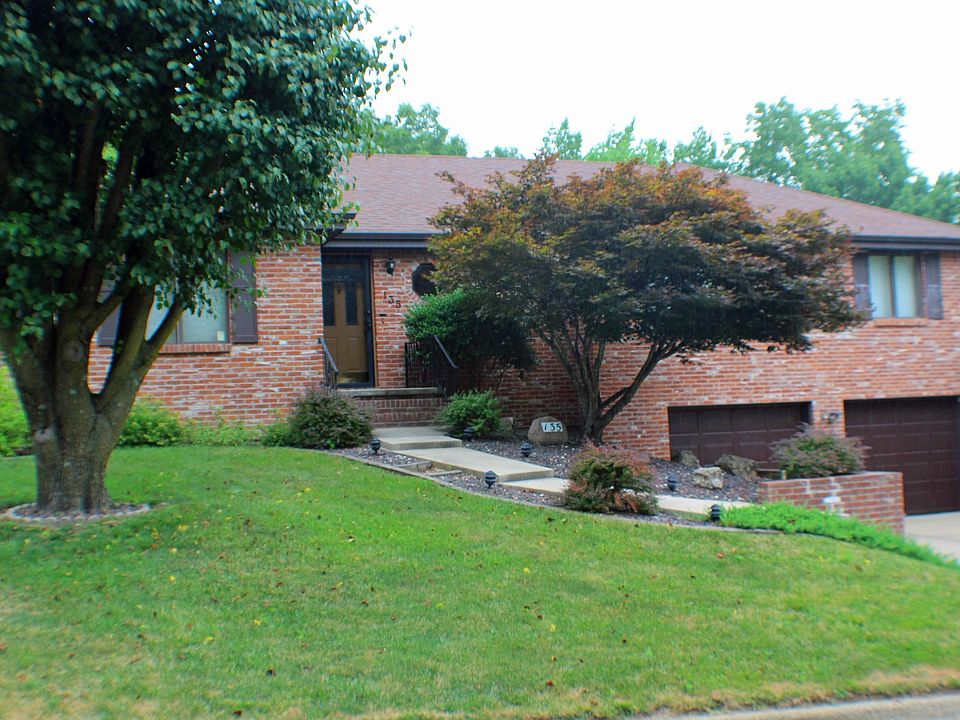 1st image of 135 Riverwood Dr