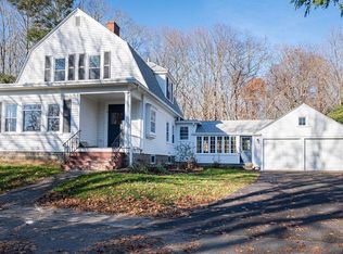 2 Williams Pl, Middleboro, MA 02346