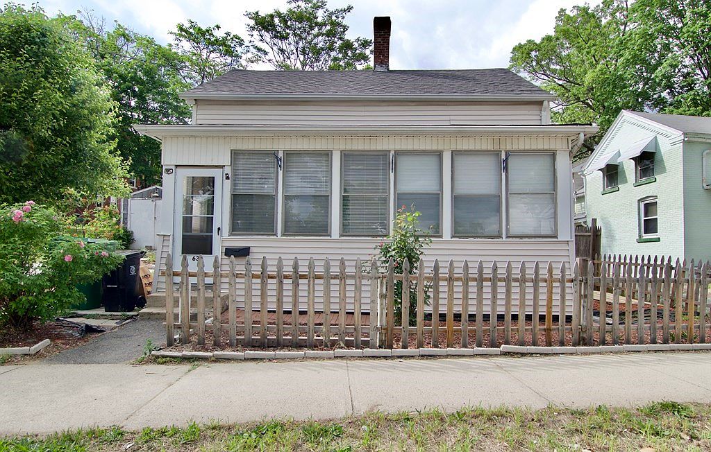 63 Sheridan St, Chicopee, MA 01020 Zillow