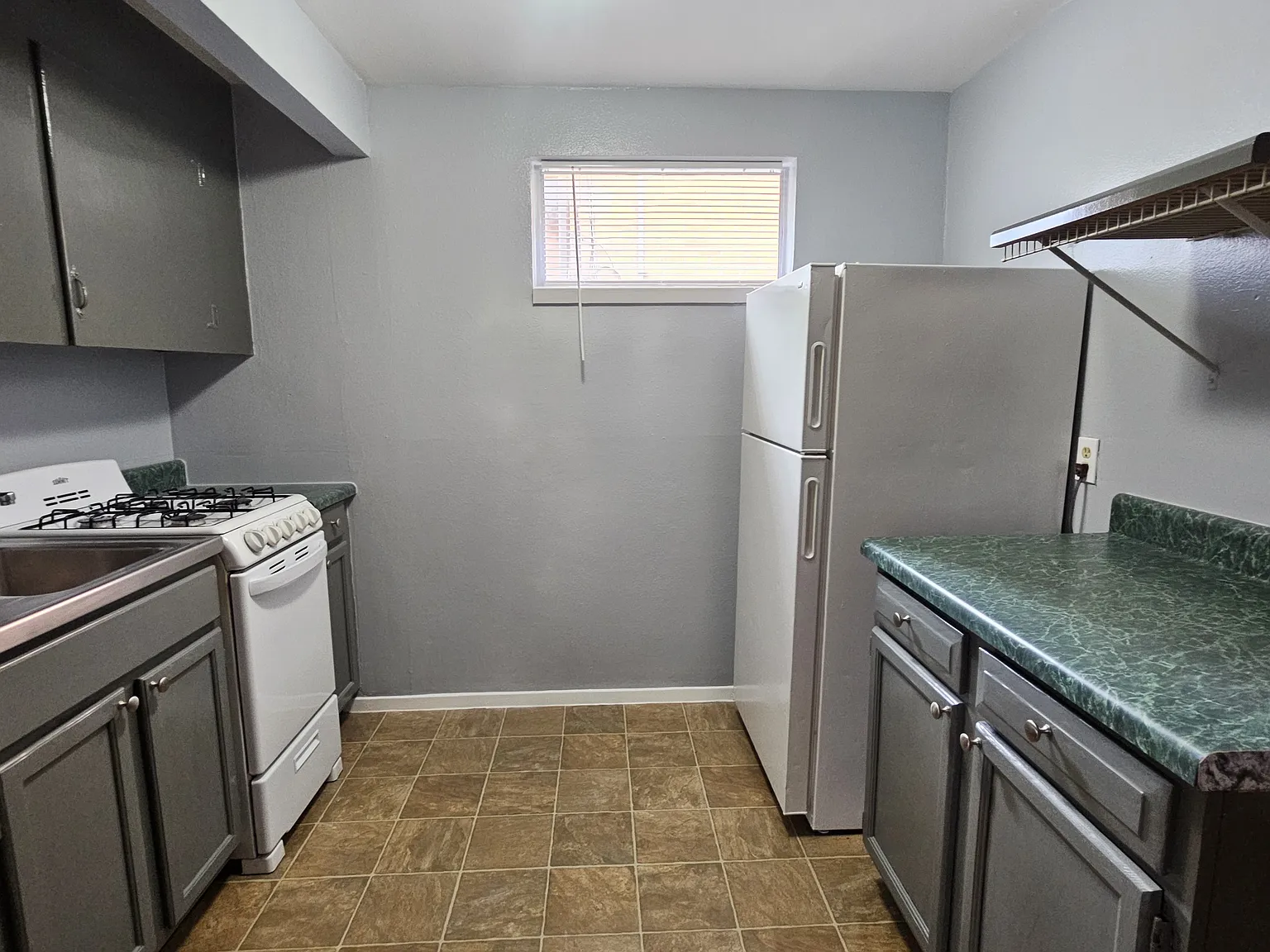 1 bed, 346 sqft, $875 — Photo 4