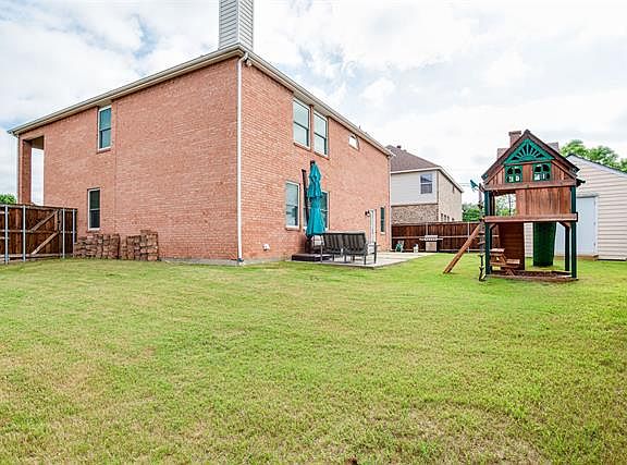 5th image of 1104 Willowridge Cir