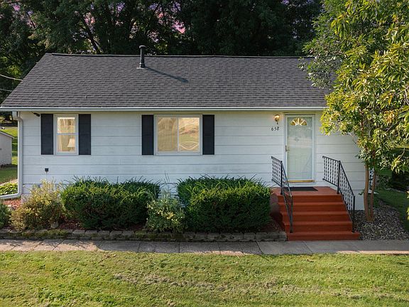 5th image of 658 County Road F E
