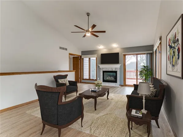 4301 Park Ave Unit 330, Des Moines, IA 50321