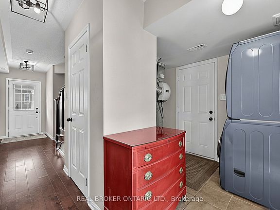 5th image of 11 Carnoustie Ln