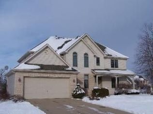 1223 Hunter Dr, Shorewood, IL