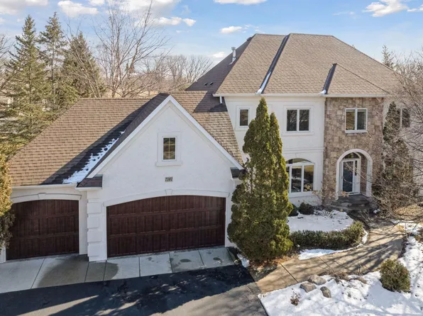 7101 Howard Ln, Eden Prairie, MN 55346