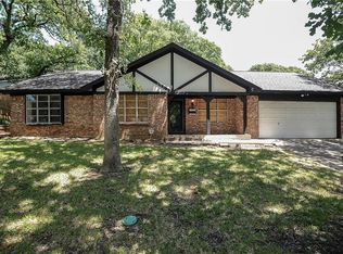 7441 Laurie Dr, Fort Worth, TX 76112