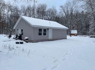 9461 W 26th Rd, Mesick, MI 49668
