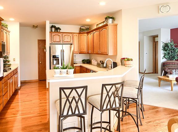 4th image of 13309 W Essex Ln