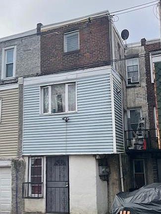 3rd image of 1647 E Hunting Park Ave