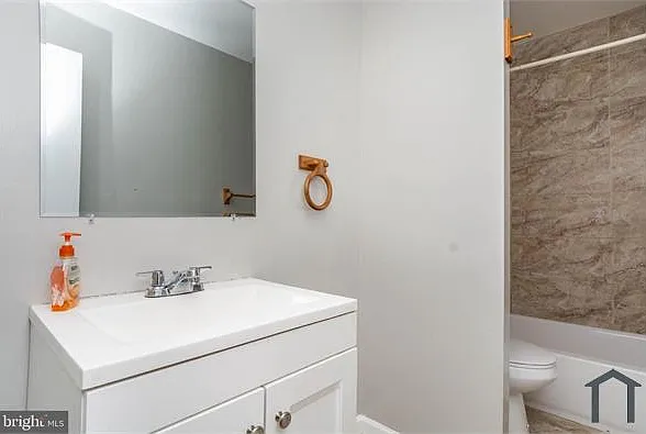 811 Showell Ct — Photo 5