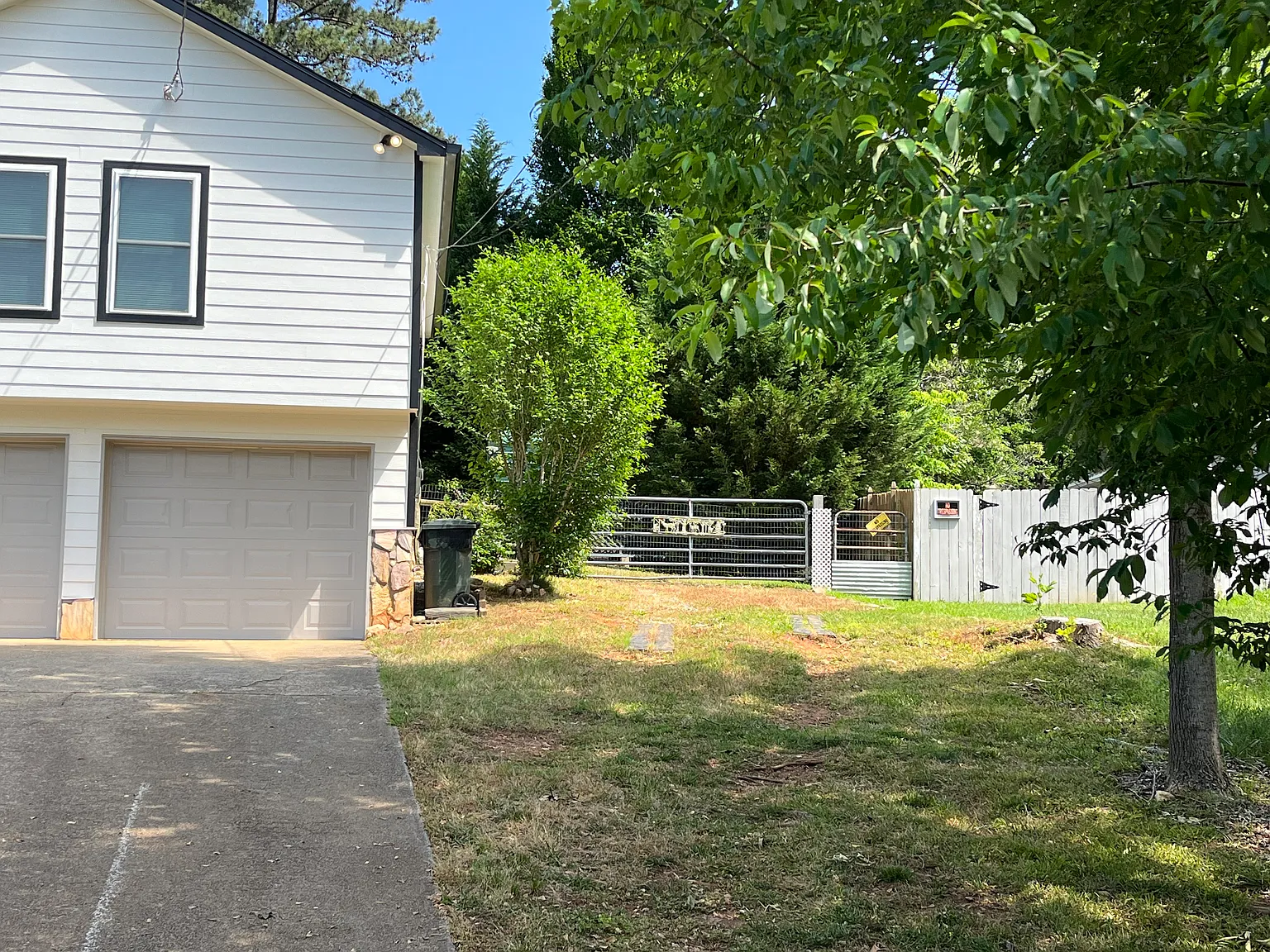 3010 Kellogg Creek Rd — Photo 2