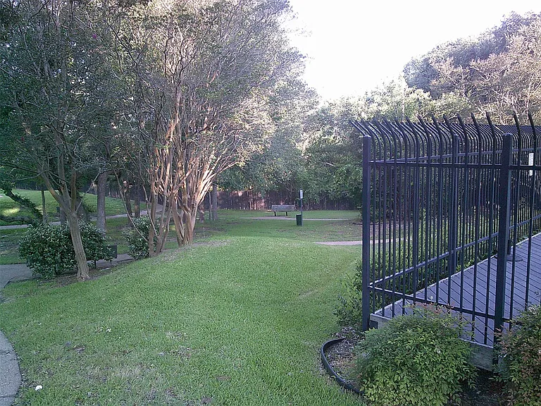 1015 E Yager Ln #186 — Photo 38