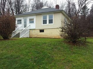 7 Chestnut St, Fieldale, VA 24089