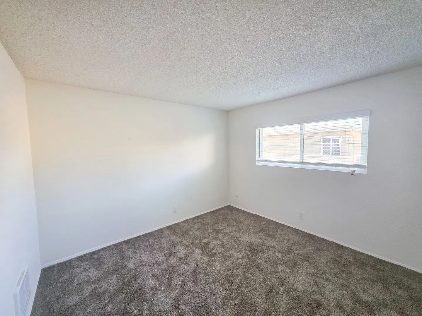4118 - 4122 Jewell Street — Photo 4