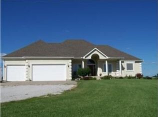 9401 S Litchford Rd, Grain Valley, MO 64029