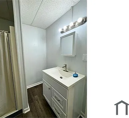 725 Front St #1 — Photo 4