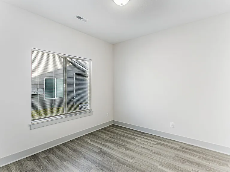 2953 S Bunker Hill Dr #100 — Photo 10