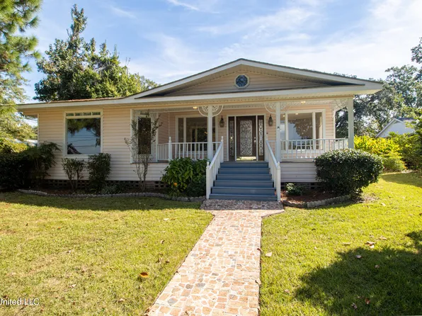 5114 River Rd, Pascagoula, MS 39567