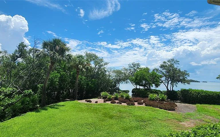 1515 Pinellas Bayway S #62 — Photo 28
