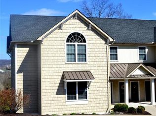 1131 Meadow Lark Way, Bethlehem, PA 18015