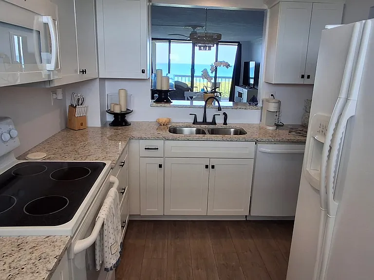10600 S Ocean Dr #209 — Photo 48
