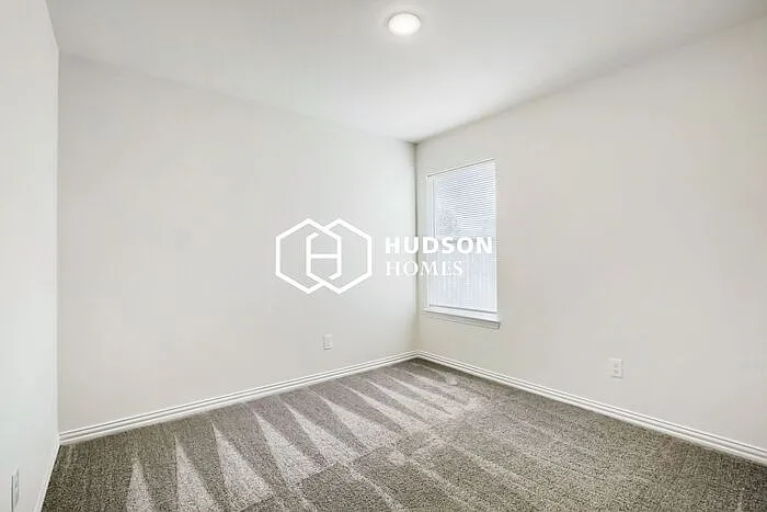 121 Hesed St — Photo 10