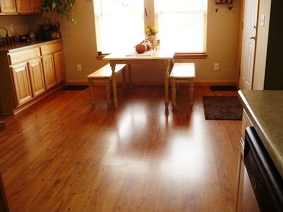 4th image of 16985 Lovaca Dr