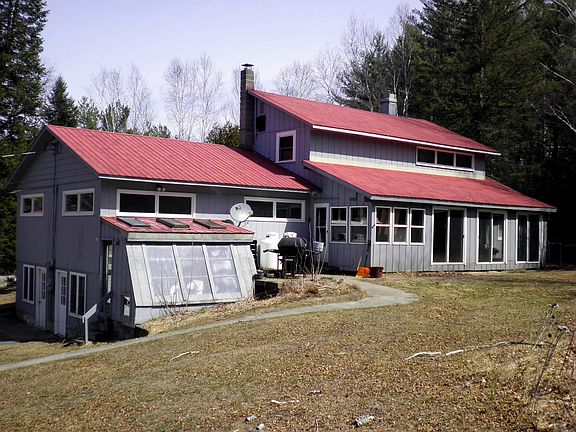 2nd image of 17 Pine St
