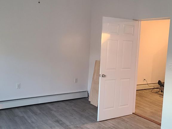 3rd image of 13317 77th St