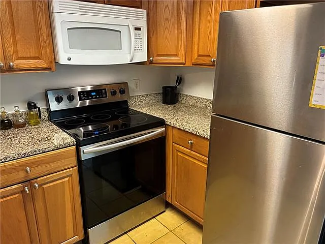 6320 Riverside Dr #241 — Photo 6