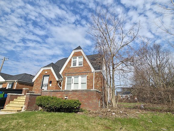 3rd image of 9654 Sussex St