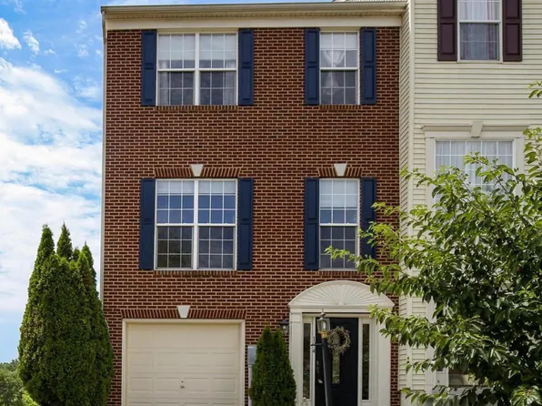 194 Oxbow Dr, Strasburg, VA 22657
