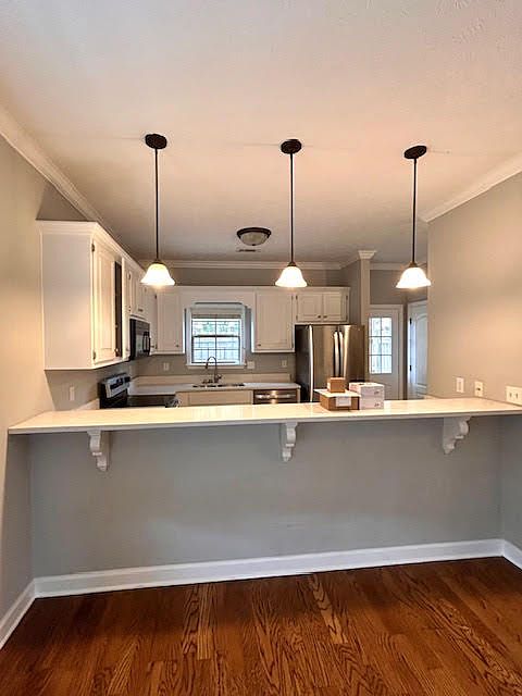 Kitchen island bar