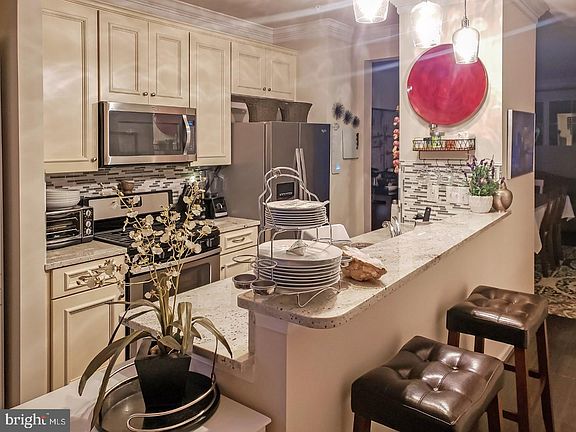 4th image of 1577 Renate Dr