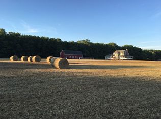 97 Porter St, Granby, MA 01033