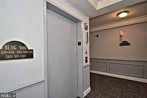 2 bed, 864 sqft, $2,200 — Photo 3