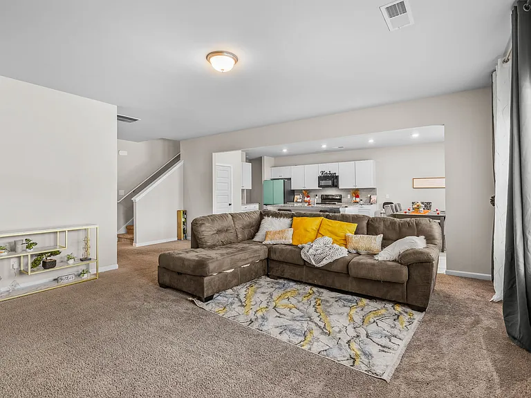 1518 Valley Brook Dr SW — Photo 8