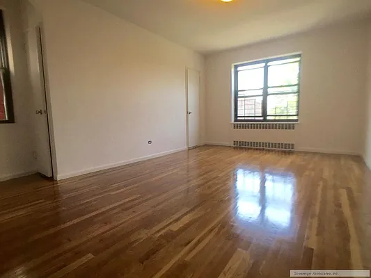 Rented by Sovereign Associates | media 35