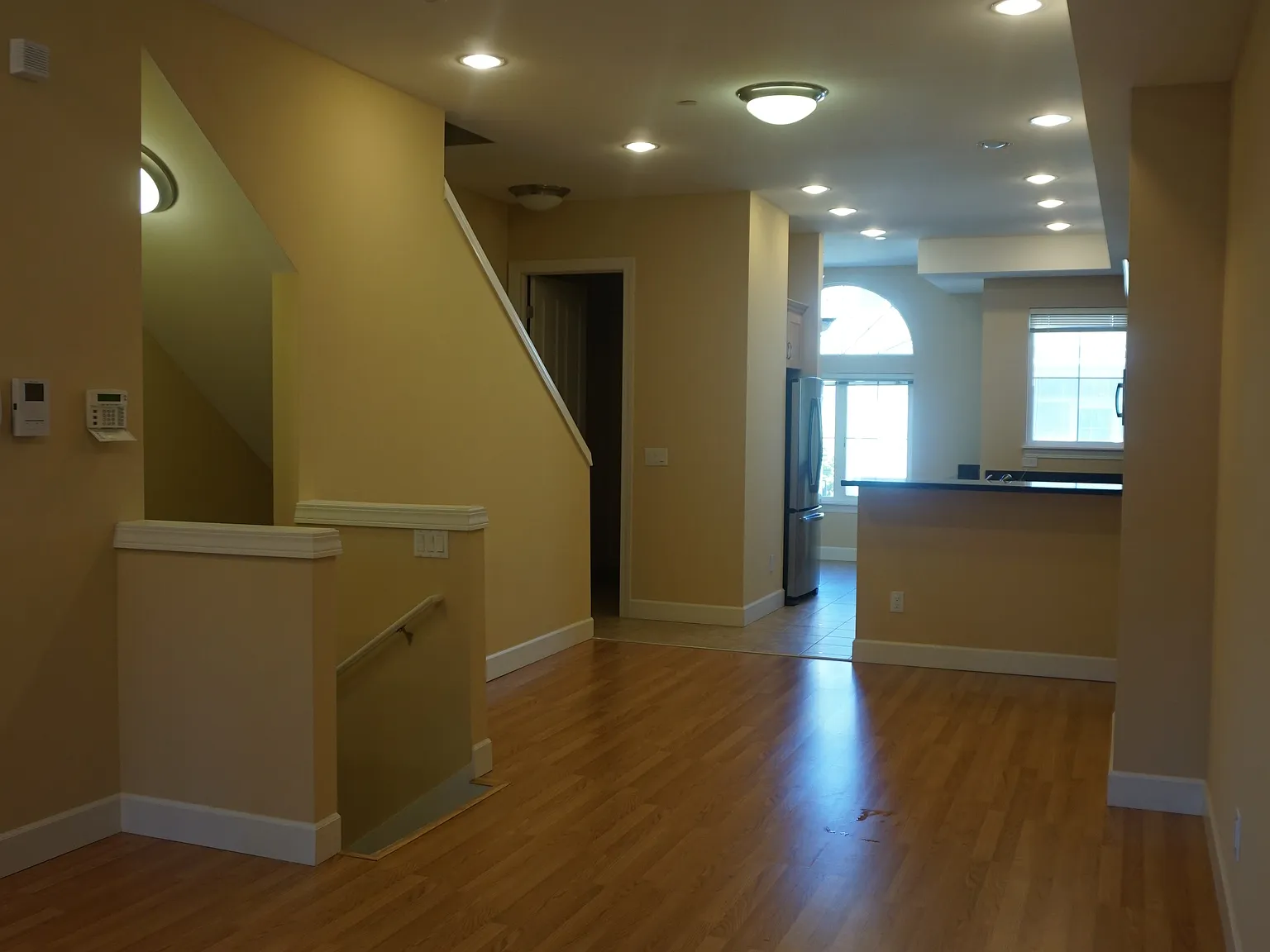 3 bed, 2.5 bath, 1524 sqft, $4,900 — Photo 1