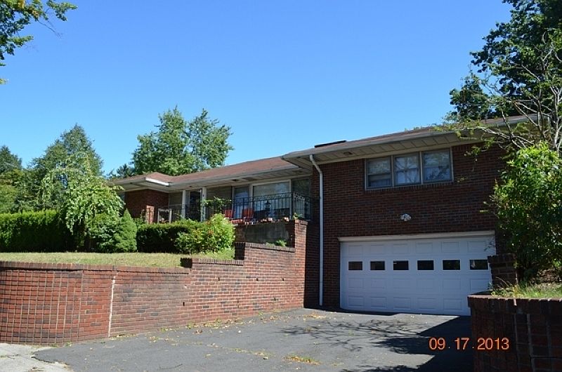 1st image of 76 Abington Ave