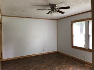 4 B Ln, Herrin, IL 62948