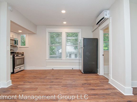 3rd image of 611 S Park Ave #10361989